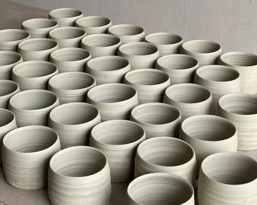 handtrown pots
